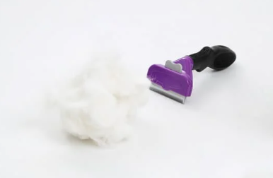 Brosse pour chat qui perd poils